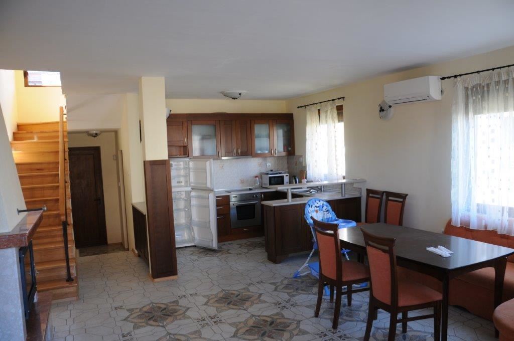 Къща в затворен комплекс в Созопол Къща в затворен комплекс в Созопол