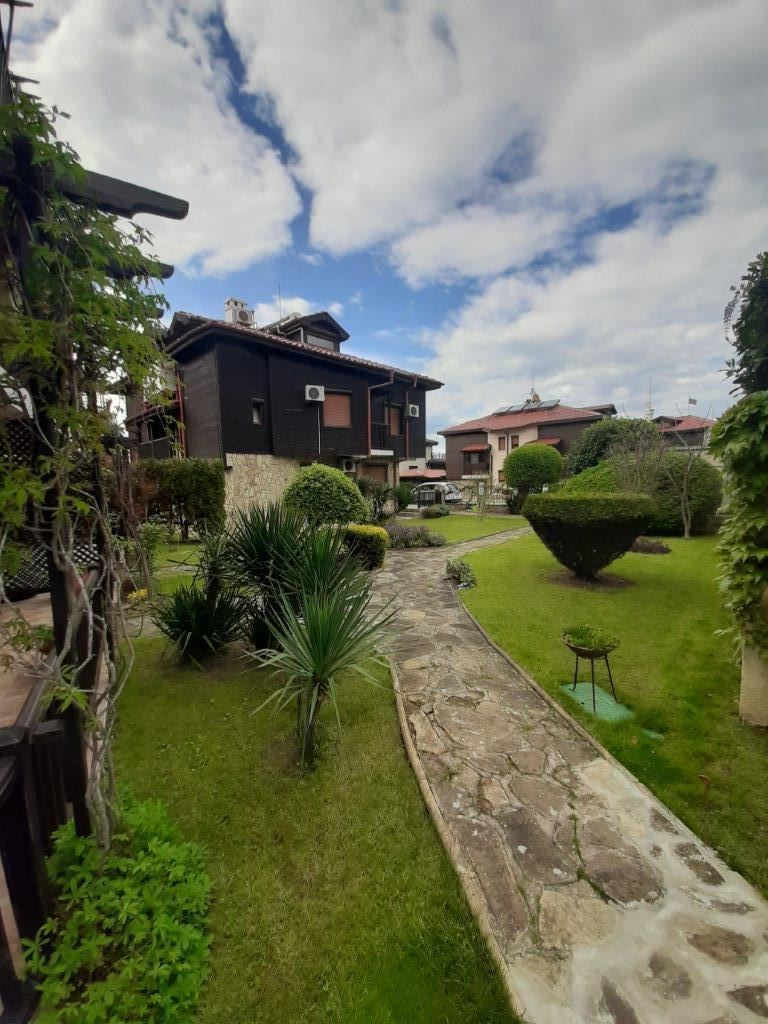 Къща в затворен комплекс в Созопол Къща в затворен комплекс в Созопол