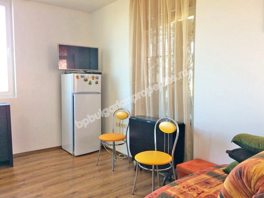 Мебелиран едноспален апартамент за продажба близо до плажа в курорта Слънчев Бряг