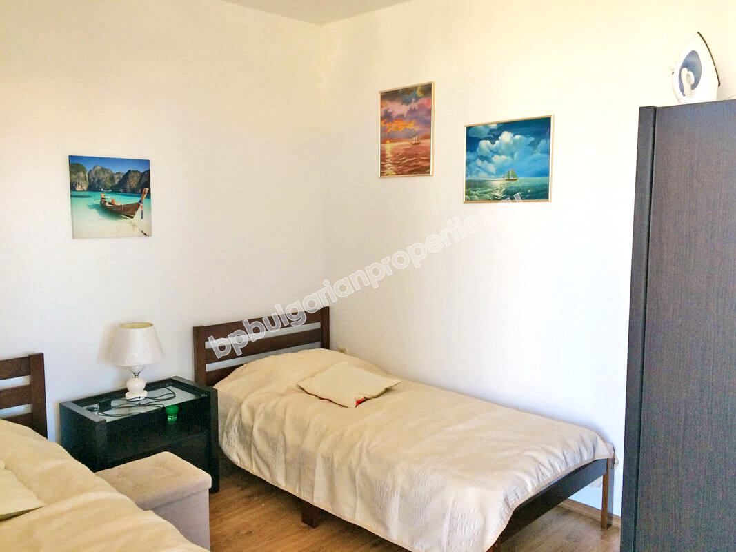 Мебелиран едноспален апартамент за продажба близо до плажа в курорта Слънчев Бряг