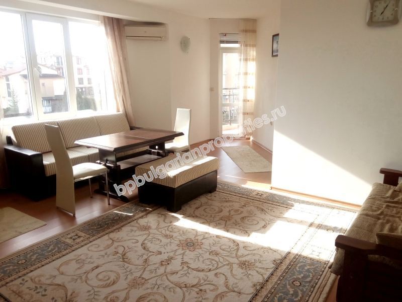 Едноспален мебелиран апартамент за продажба без такса обслужване в Равда