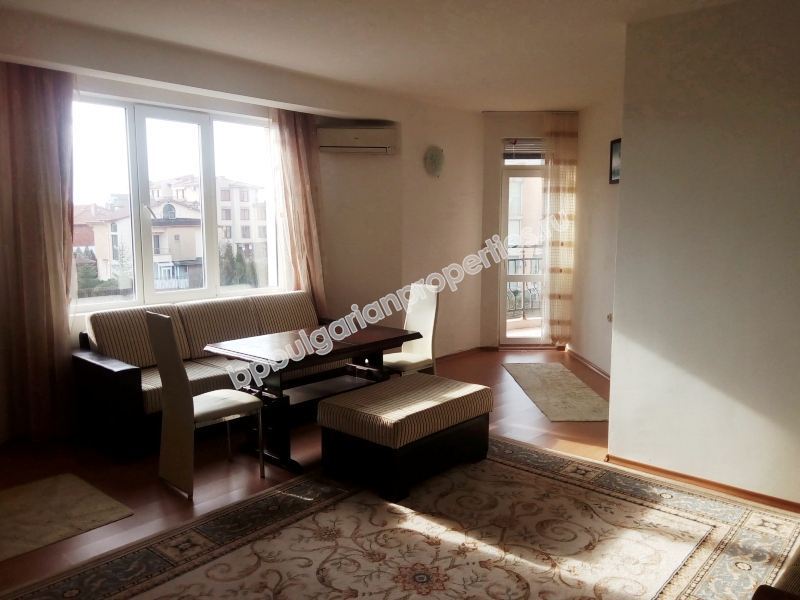 Едноспален мебелиран апартамент за продажба без такса обслужване в Равда