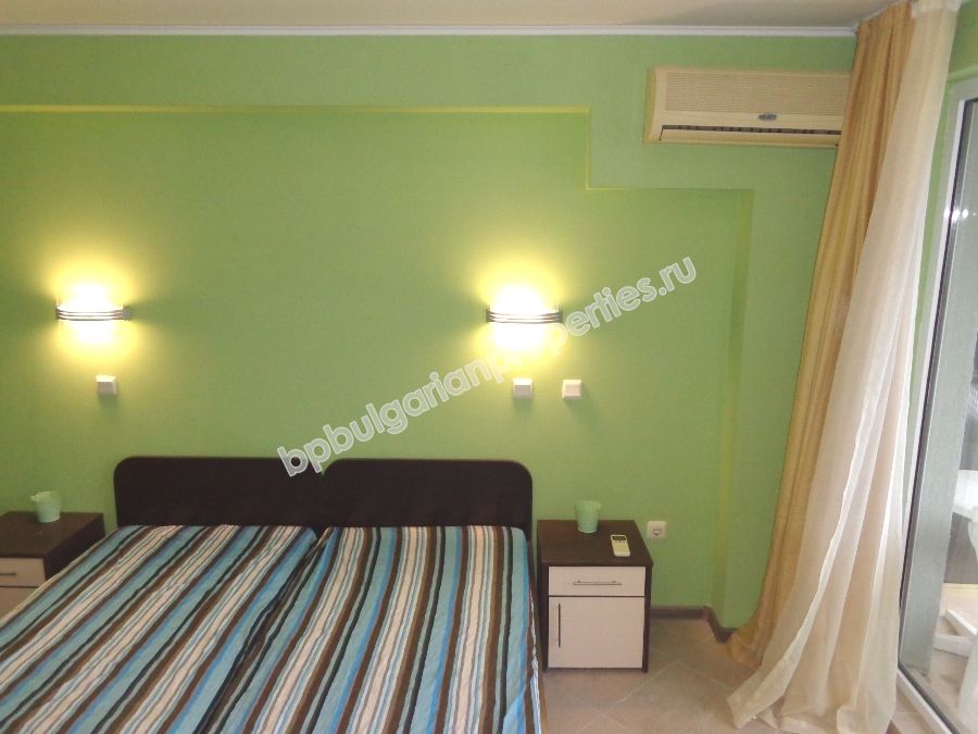 Дизайнерски двустаен апартамент за продажба в курорта Златни пясъци