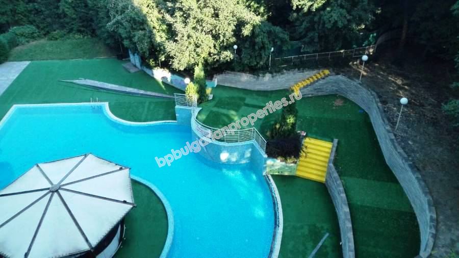 Дизайнерски двустаен апартамент за продажба в курорта Златни пясъци