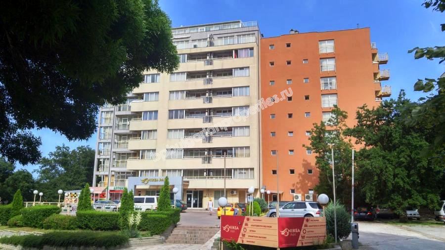 Дизайнерски двустаен апартамент за продажба в курорта Златни пясъци