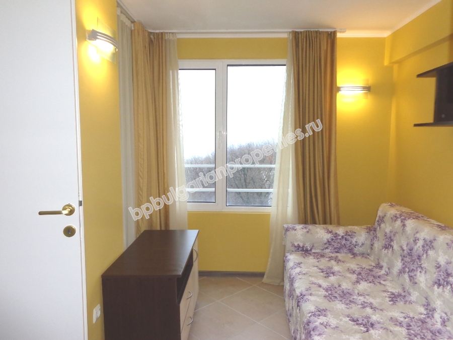 Дизайнерски двустаен апартамент за продажба в курорта Златни пясъци