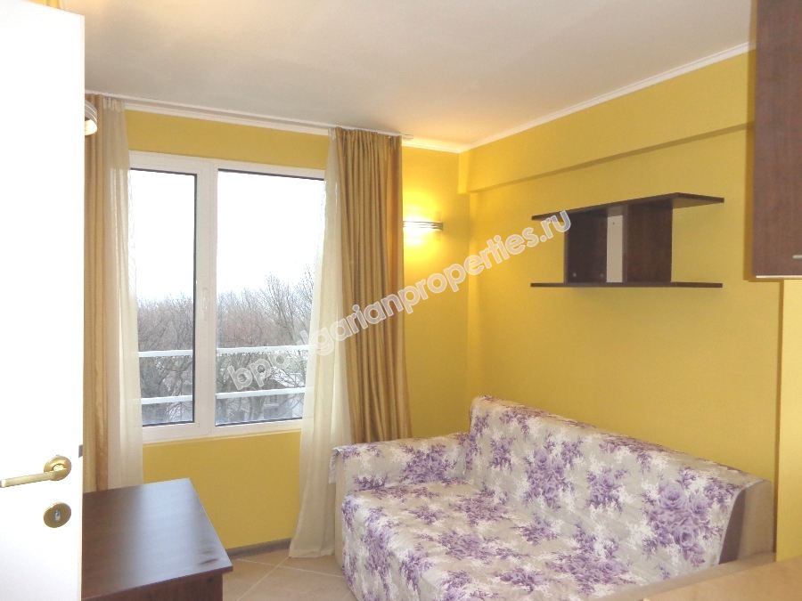 Дизайнерски двустаен апартамент за продажба в курорта Златни пясъци