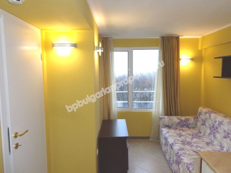 Дизайнерски двустаен апартамент за продажба в курорта Златни пясъци