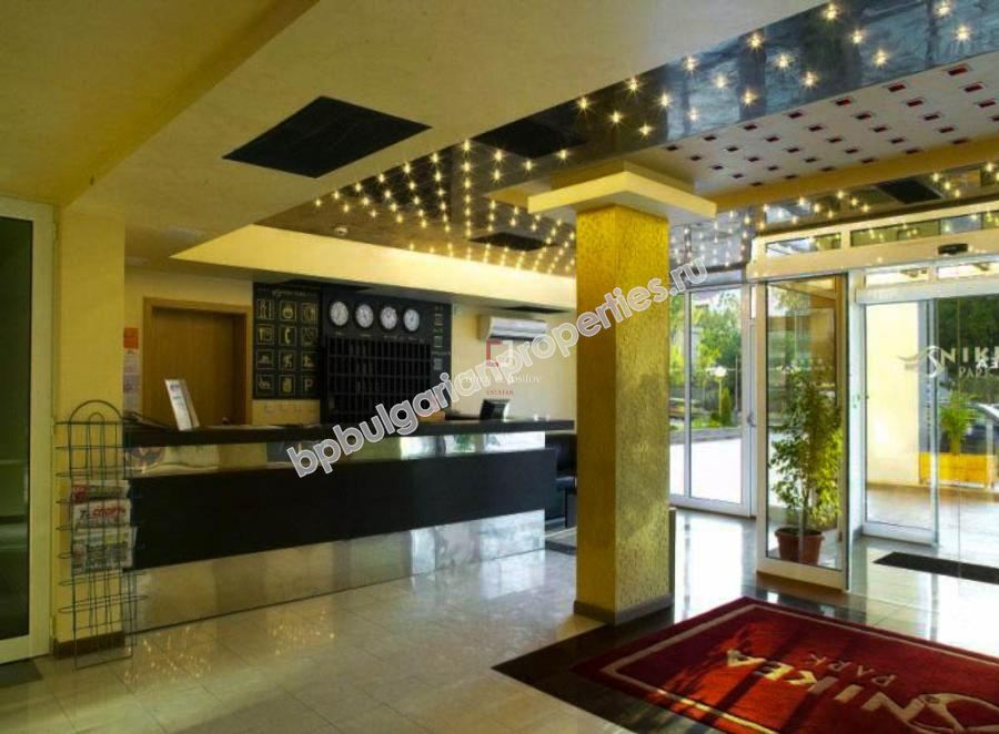 Дизайнерски двустаен апартамент за продажба в курорта Златни пясъци