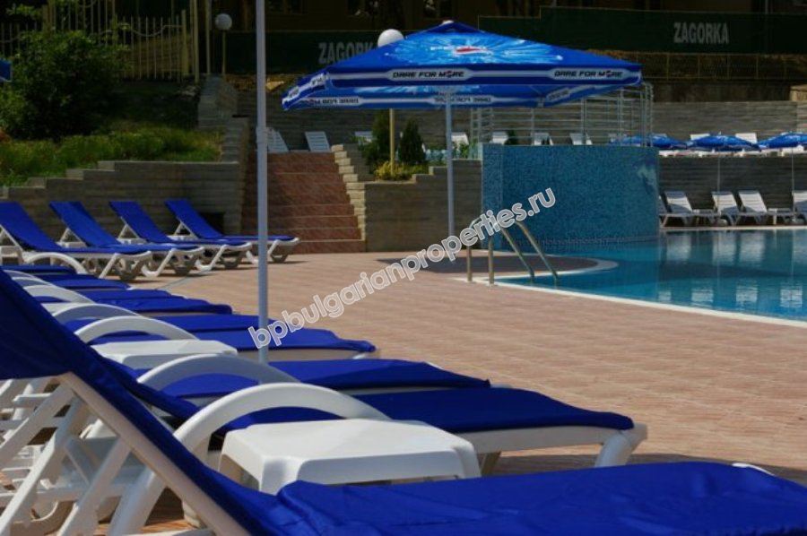 Дизайнерски двустаен апартамент за продажба в курорта Златни пясъци