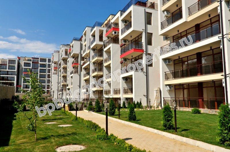 Луксозни апартаменти за продажба в морския курорт Свети Влас Луксозни апартаменти за продажба в морския курорт Свети Влас