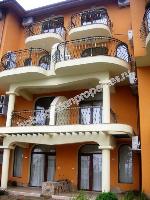 Мебелиран едноспален апартамент с фронтален изглед море за продажба в Созопол