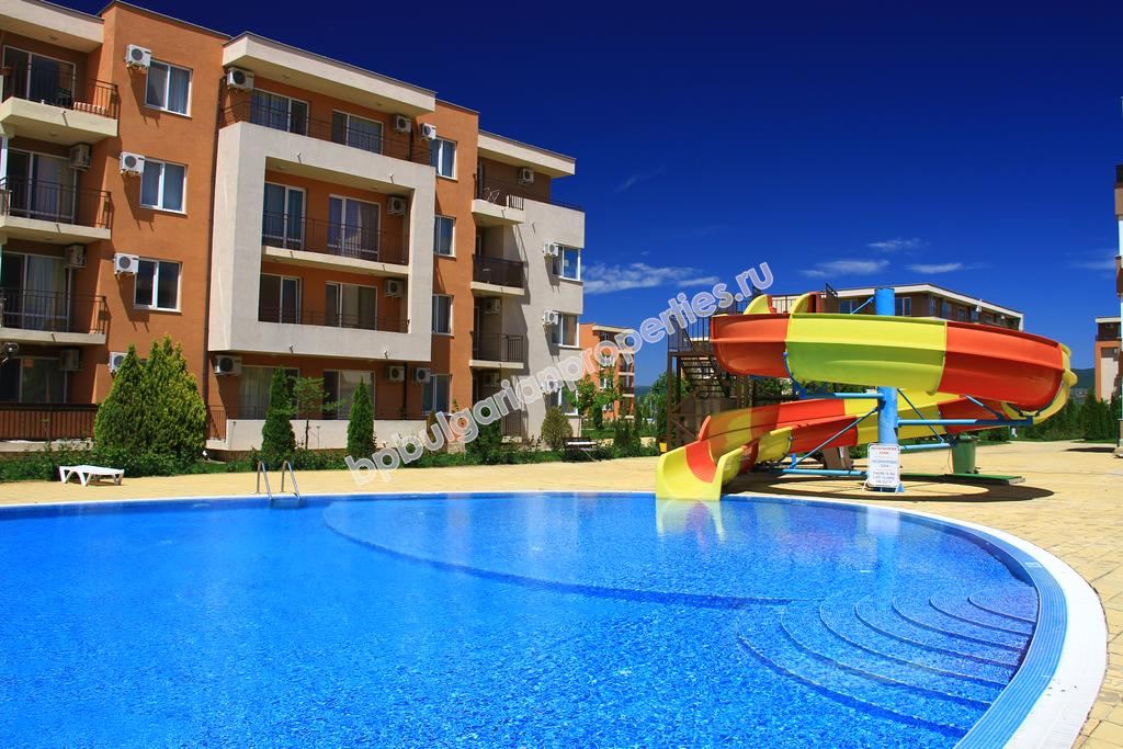 Голямо мебелирано студио за продажба близо до плажа в Слънчев Бряг