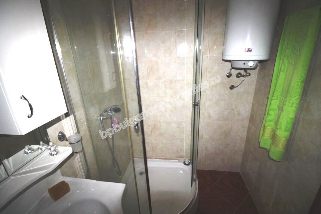 Голямо мебелирано студио за продажба близо до плажа в Слънчев Бряг