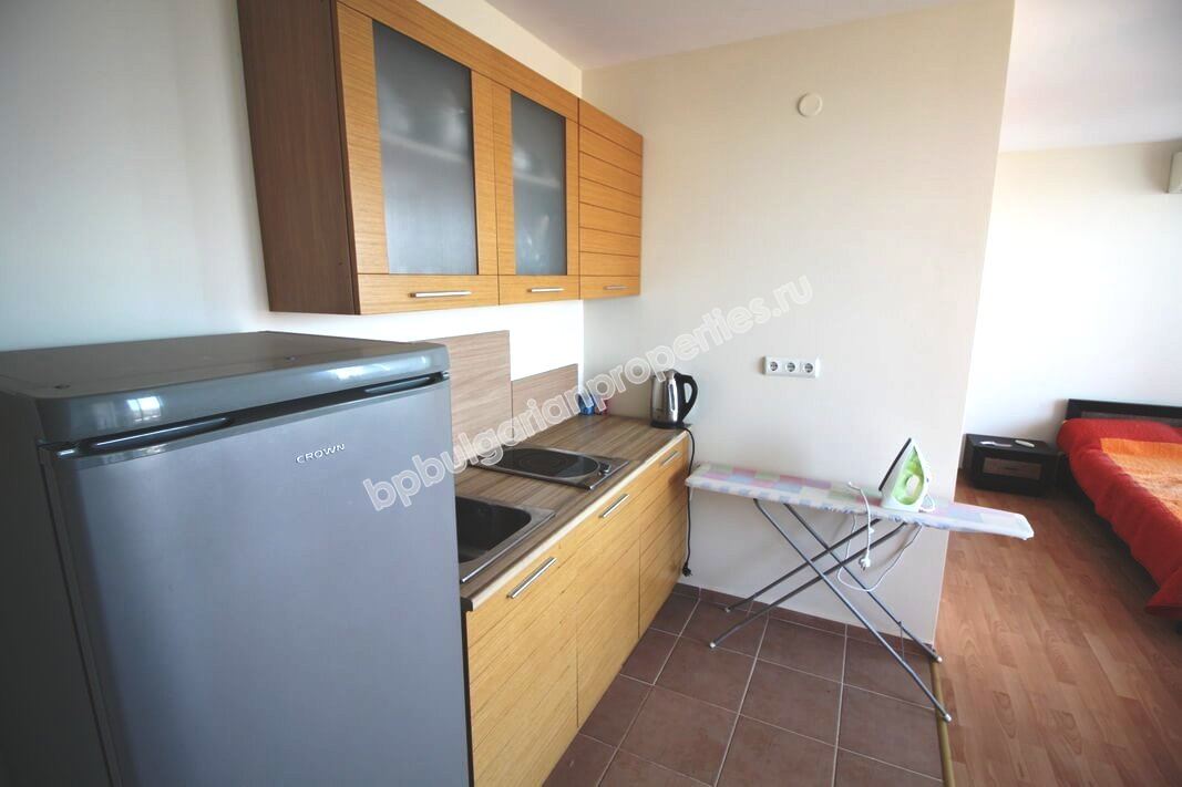 Голямо мебелирано студио за продажба близо до плажа в Слънчев Бряг