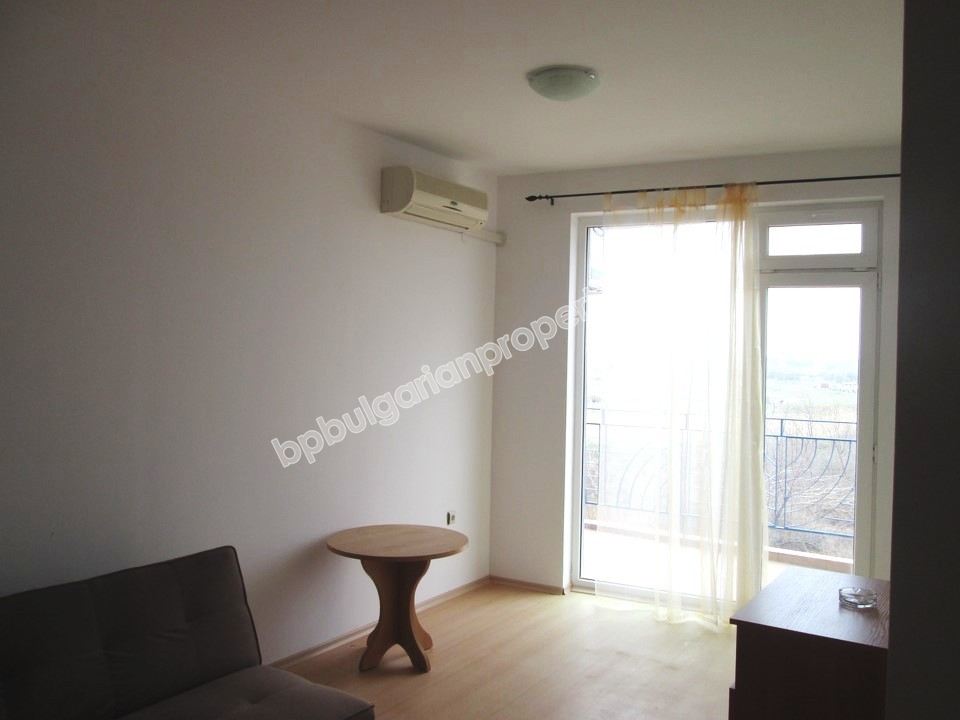 Мебелиран едноспален апартамент за продажба в Слънчев Бряг