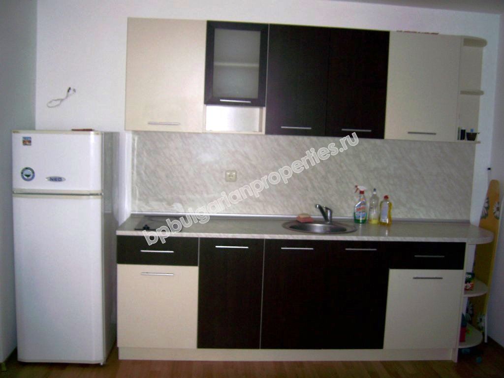 Мебелиран голям едноспален апартамент за продажба близо до Слънчев Бряг и плажа