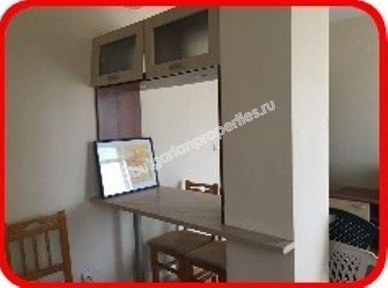 Голям едноспален мебелиран апартамент близо до плажа за продажба в курорта Слънчев Бряг