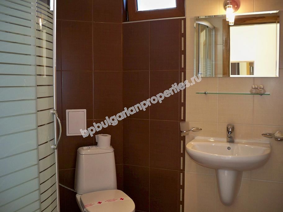 Тристаен апартамент с гледка море в затворен комплекс. Созопол, Буджака.