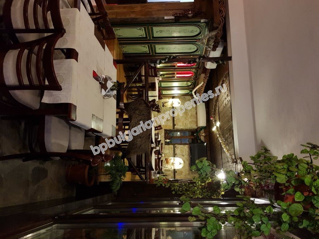 Хотел с ресторант на 3 км от Слънчев Бряг