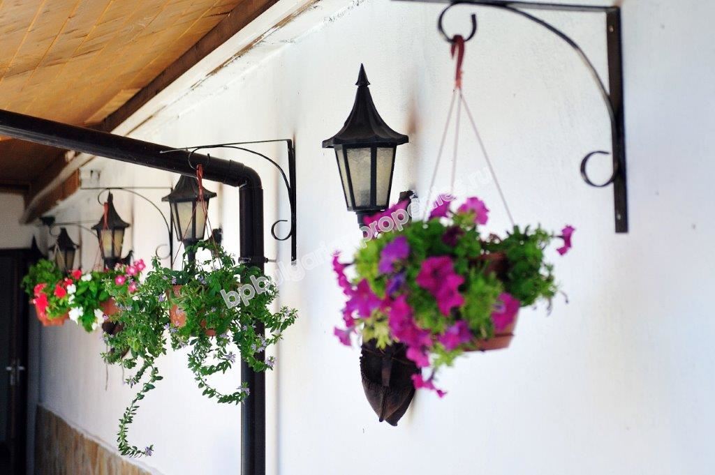 Хотел с ресторант на 3 км от Слънчев Бряг