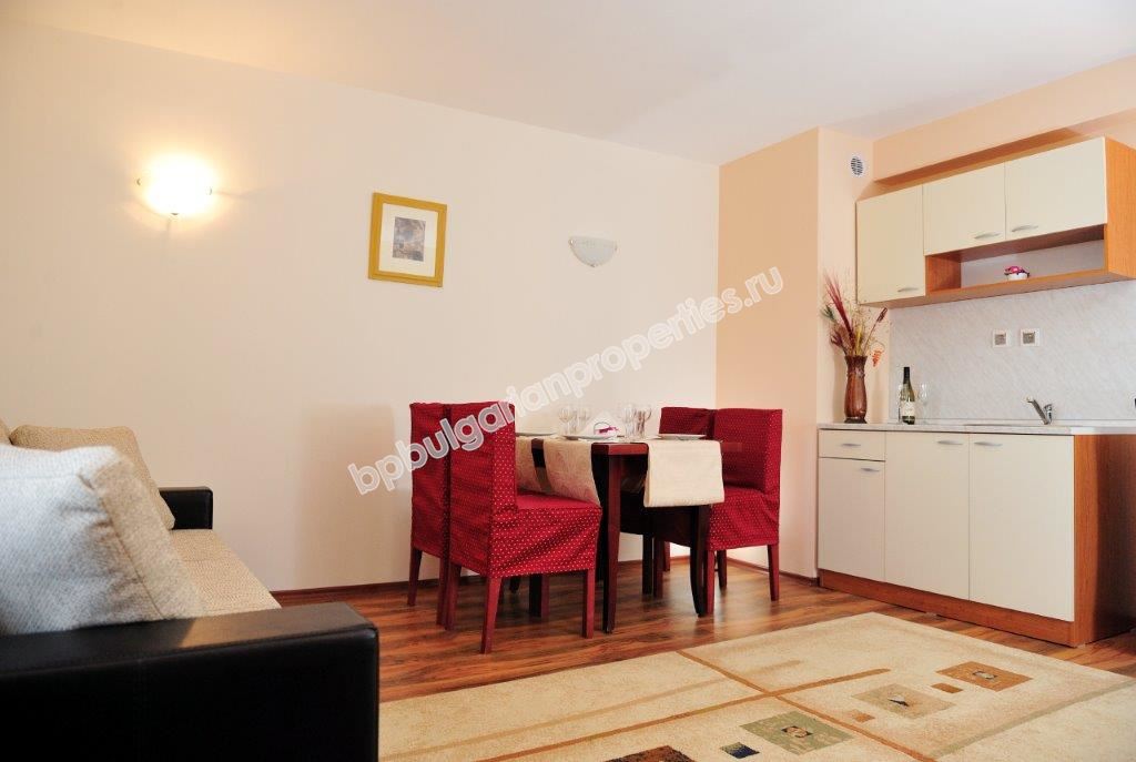 Хотел с ресторант на 3 км от Слънчев Бряг