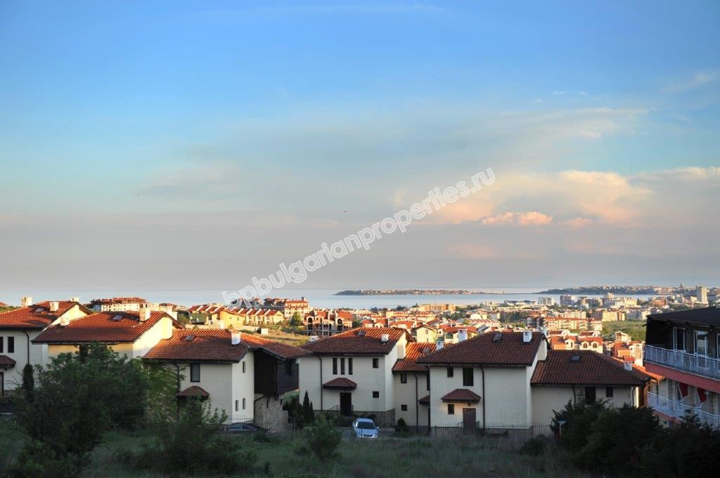 Хотел с ресторант на 3 км от Слънчев Бряг