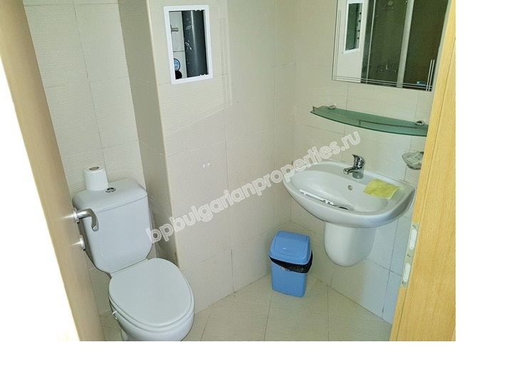 Просторен двустаен обзаведен апартамент за продажба в курорта Слънчев Бряг