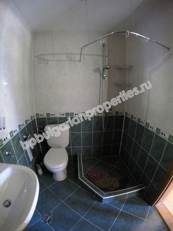 Едноетажна къща с две спални за продажба близо до морето и курорта Слънчев Бряг