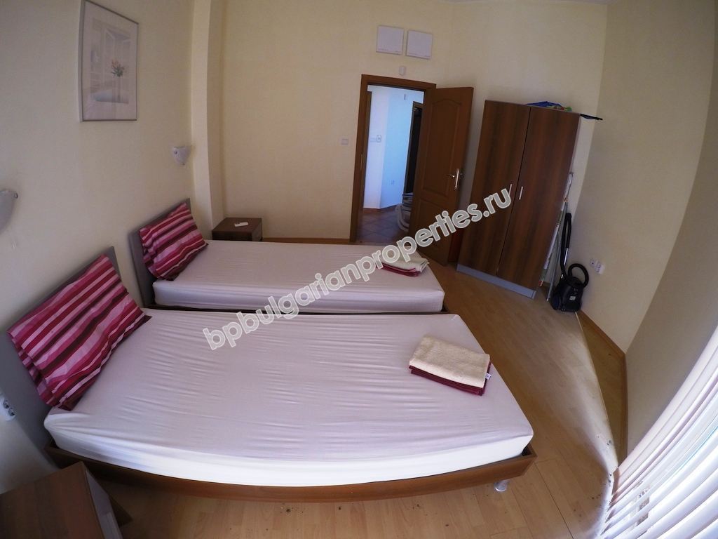 Едноетажна къща с две спални за продажба близо до морето и курорта Слънчев Бряг