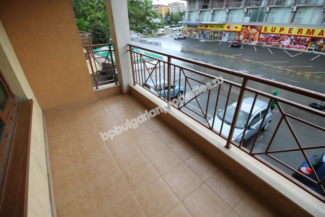 Мебелирано голямо студио за продажба в курорта Слънчев Бряг