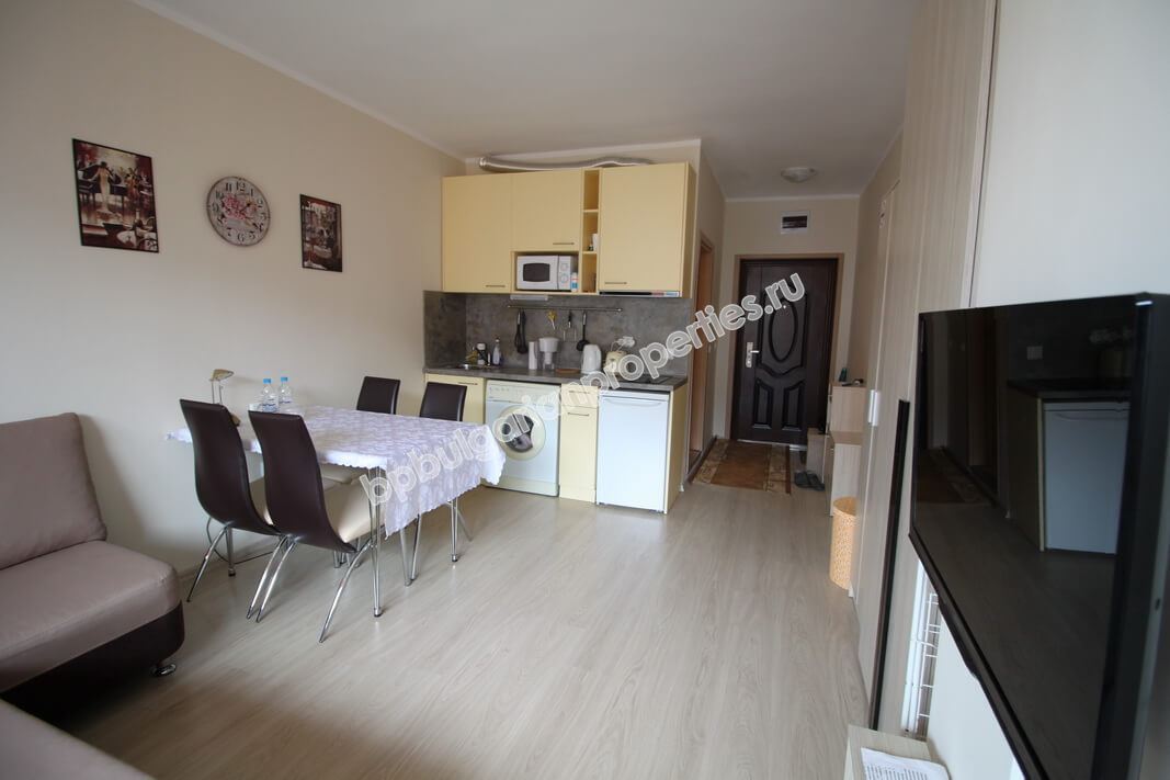 Мебелирано студио близо до плажа за продажба в курорта Слънчев Бряг