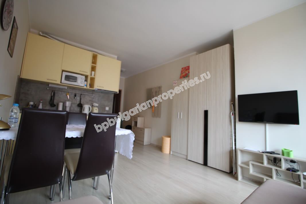 Мебелирано студио близо до плажа за продажба в курорта Слънчев Бряг