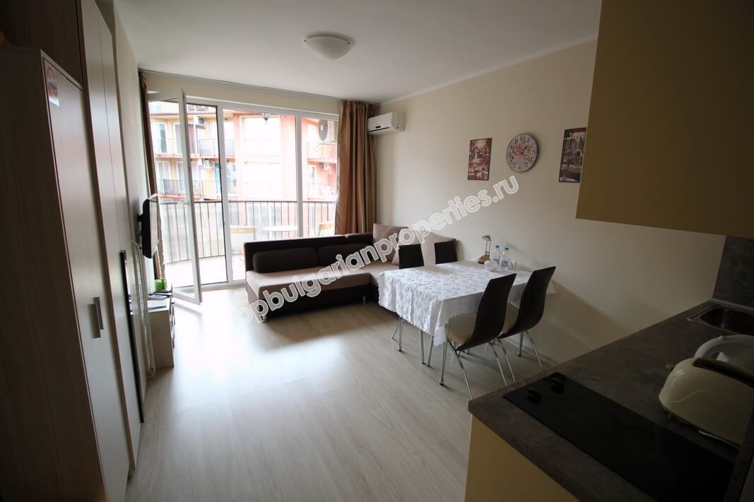 Мебелирано студио близо до плажа за продажба в курорта Слънчев Бряг