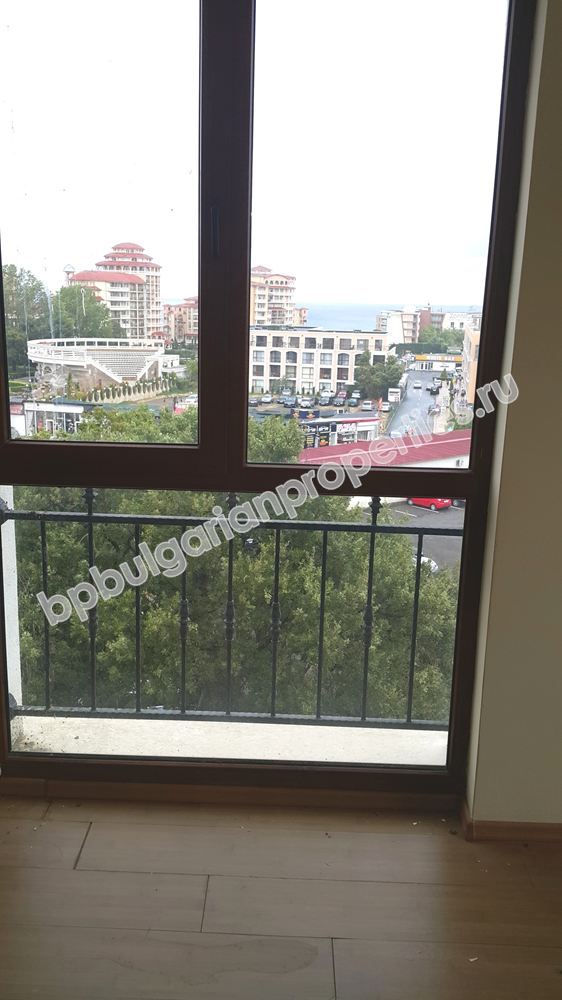 Просторно студио за продажба близо до плажа в курорта Елените