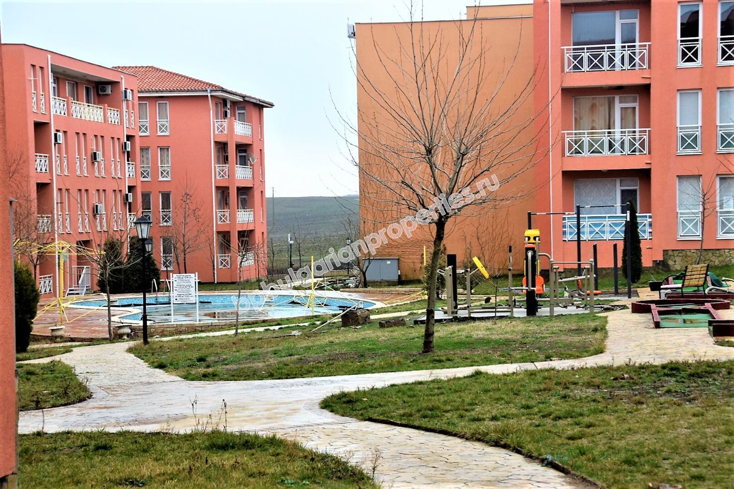 Евтино студио за продажба в комплекс в курорта Слънчев Бряг