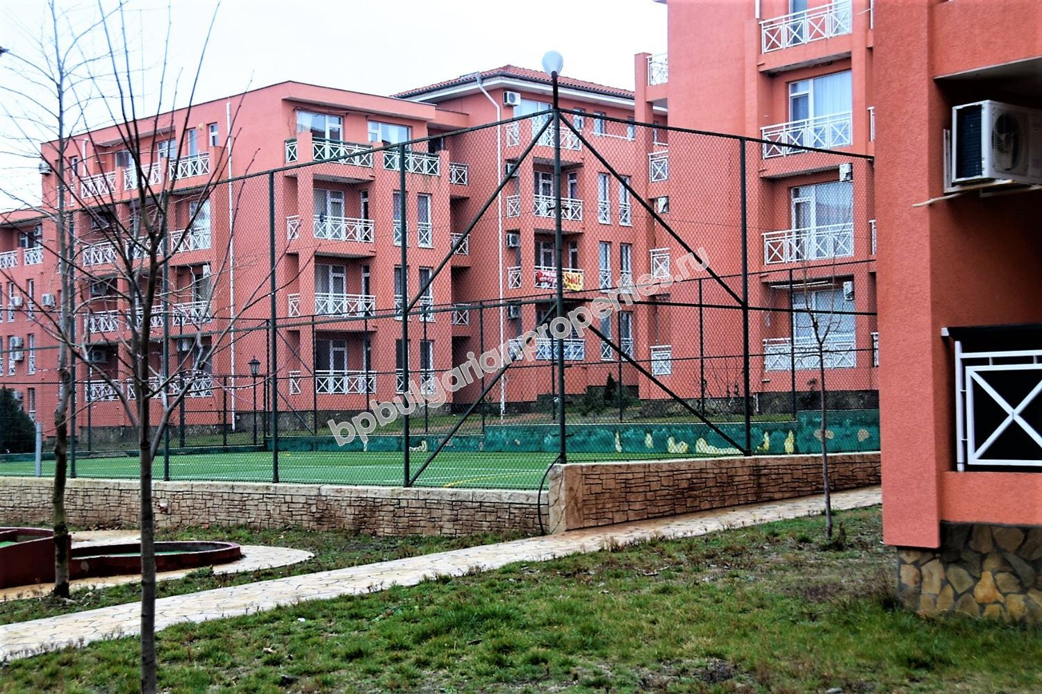 Евтино студио за продажба в комплекс в курорта Слънчев Бряг