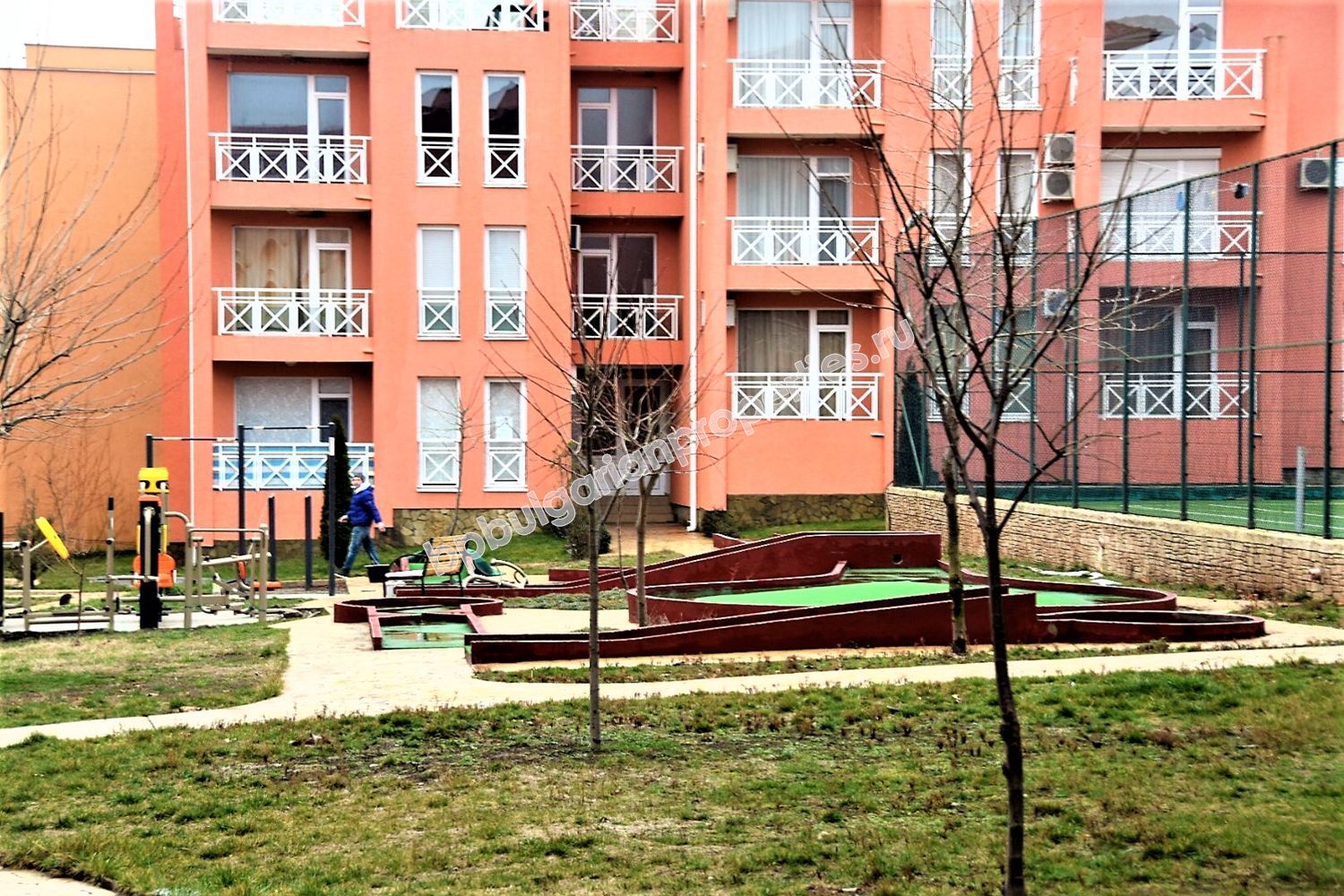 Евтино студио за продажба в комплекс в курорта Слънчев Бряг