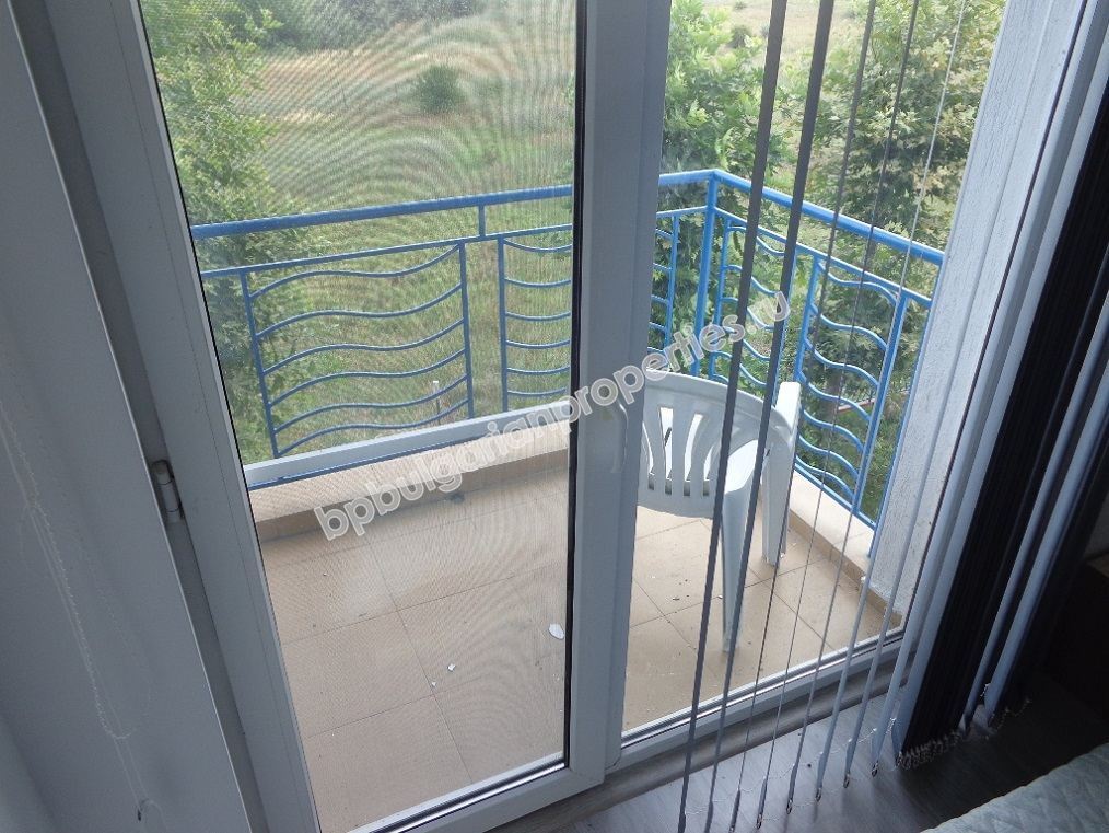 Изгодн имот за инвестиция - тристаен апартамент на цената на двустаен в Слънчев Бряг