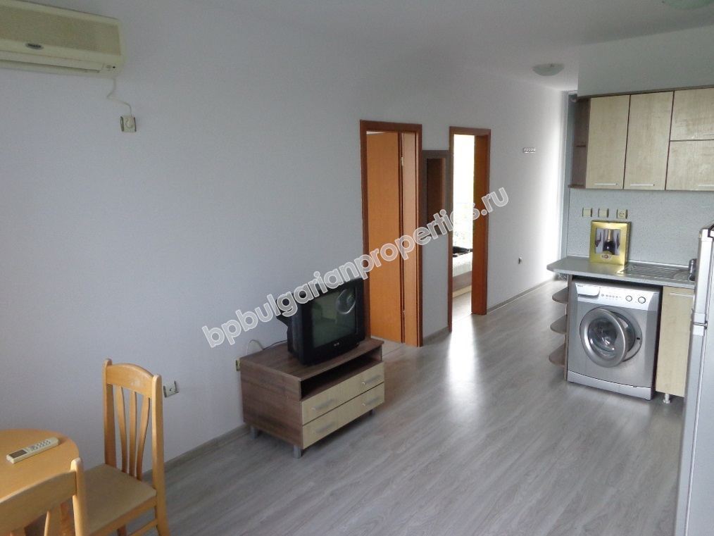 Изгодн имот за инвестиция - тристаен апартамент на цената на двустаен в Слънчев Бряг