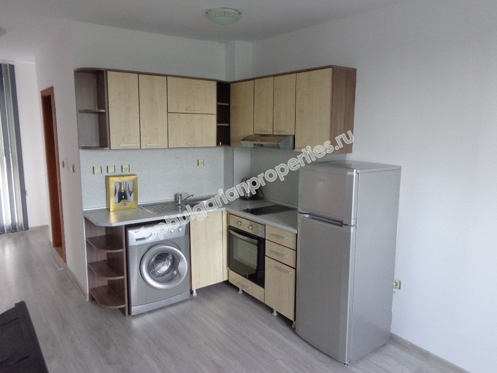 Изгодн имот за инвестиция - тристаен апартамент на цената на двустаен в Слънчев Бряг