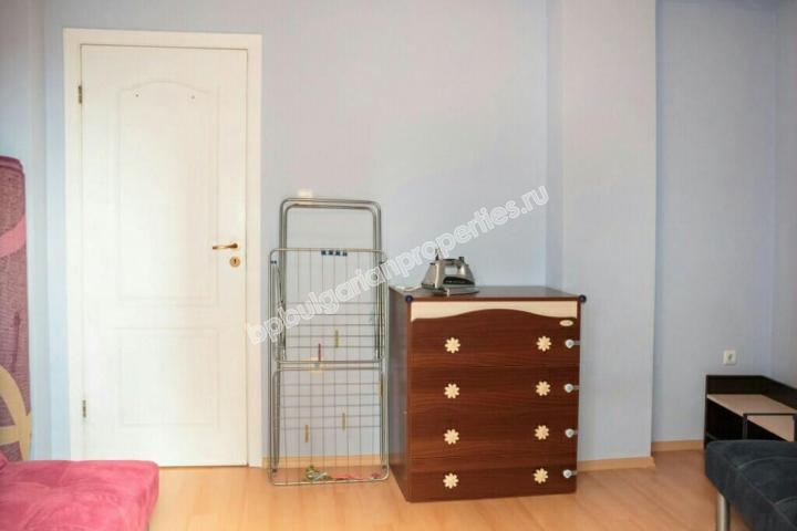 Мебелиран двуспален апартамент за продажба близо до Слънчев Бряг