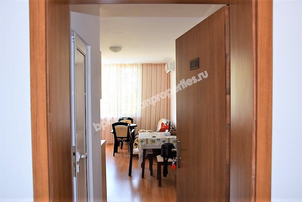 Двустаен мебелиран апартамент за продажба в Слънчев бряг