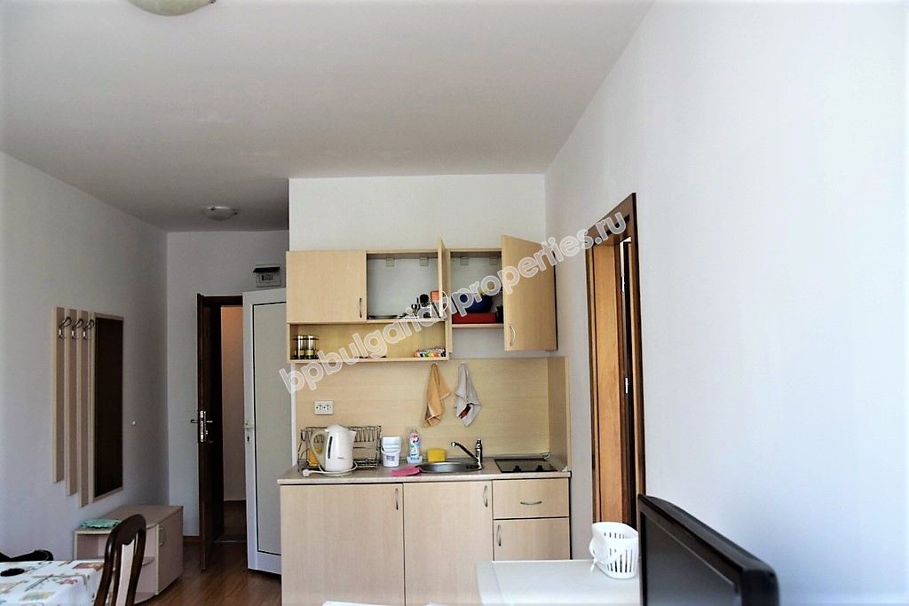 Двустаен мебелиран апартамент за продажба в Слънчев бряг