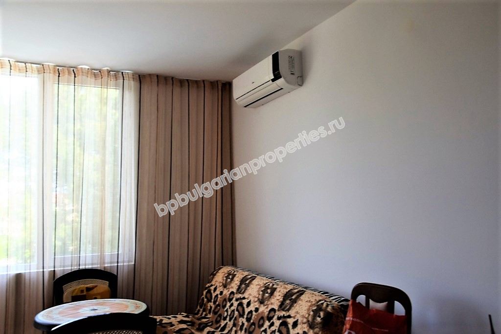 Двустаен мебелиран апартамент за продажба в Слънчев бряг