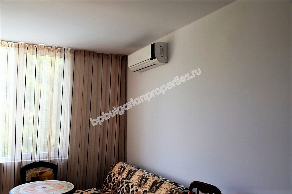 Двустаен мебелиран апартамент за продажба в Слънчев бряг