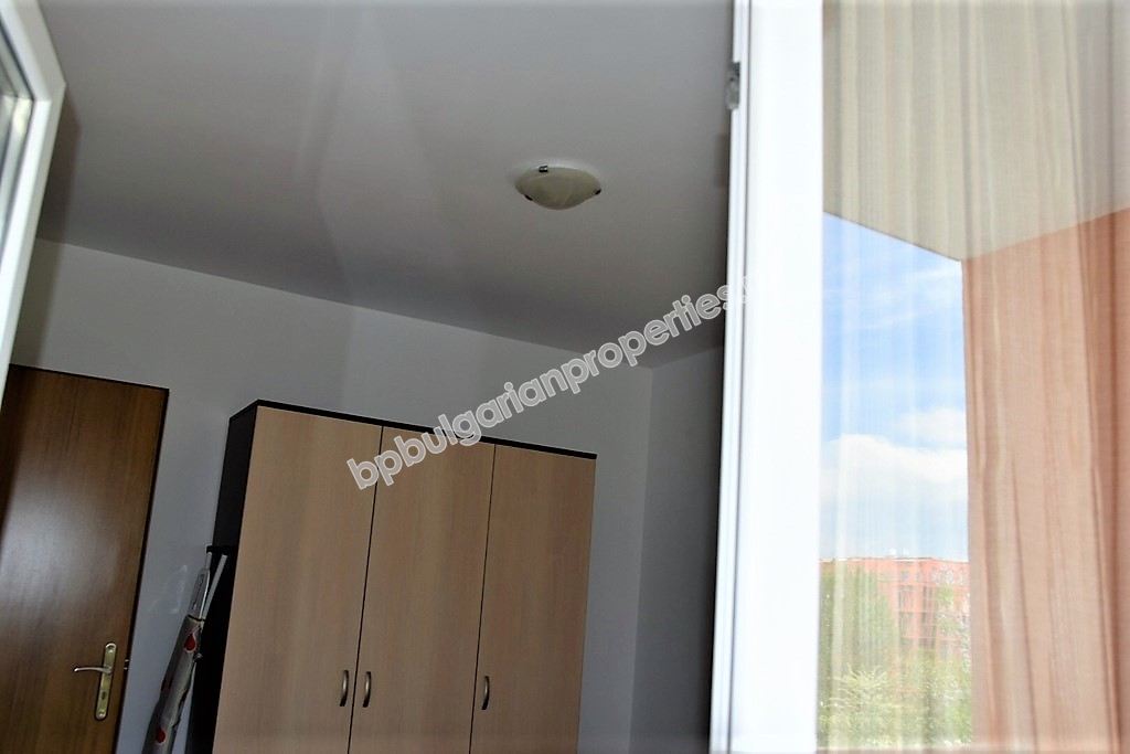 Двустаен мебелиран апартамент за продажба в Слънчев бряг