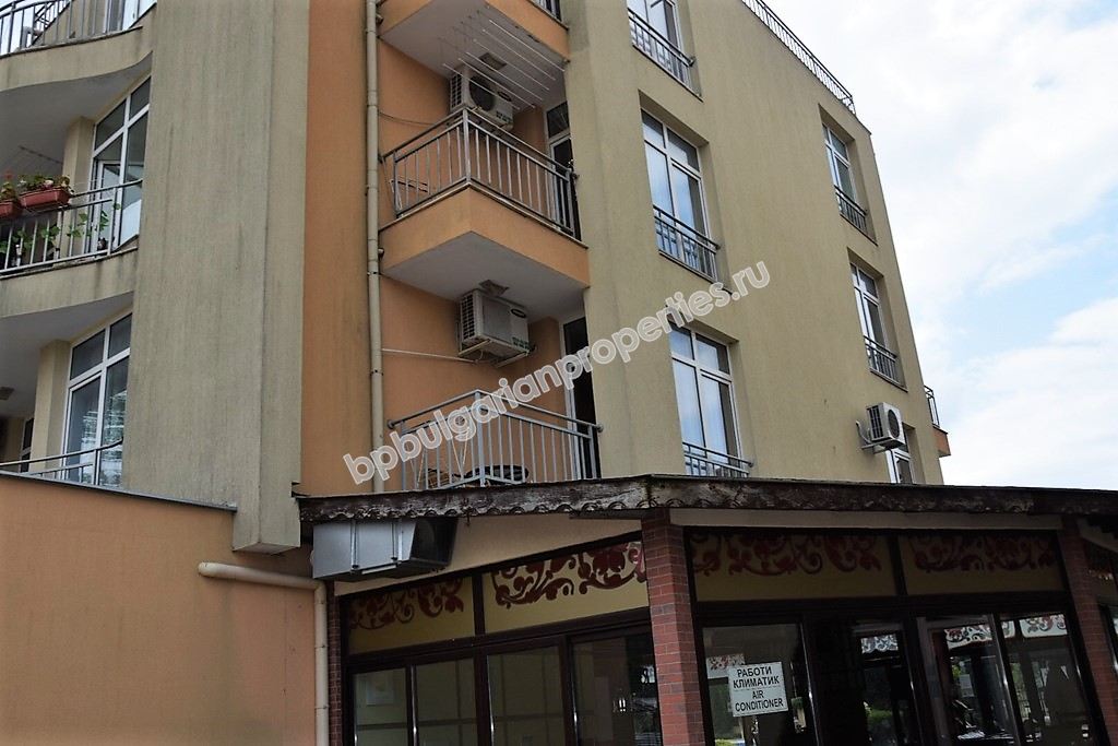 Мебелиран едноспален апартамент близо до плажа за продажба в курорта Слънчев Бряг