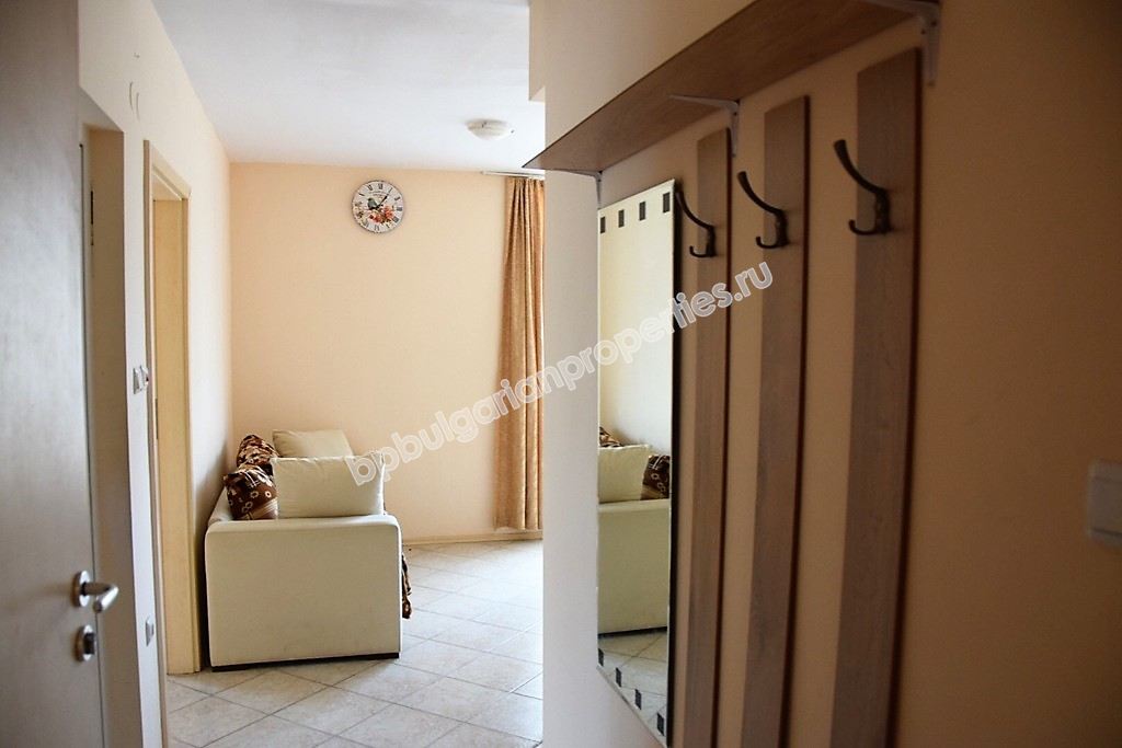Мебелиран едноспален апартамент близо до плажа за продажба в курорта Слънчев Бряг