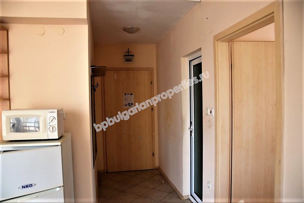 Мебелиран едноспален апартамент близо до плажа за продажба в курорта Слънчев Бряг